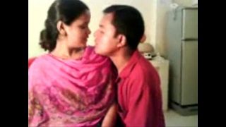 Amateur Indian Nisha Enjoying With Her Boss – Free Live Sex – www.goo.gl/sQKIkh